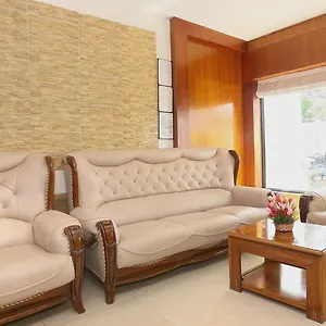 Super Townhouse Dona Castle Hotel Kollam