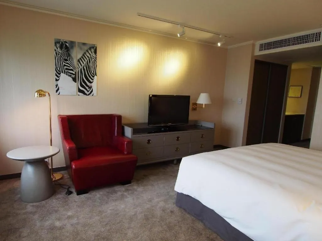 Regency Art Hotel Macau 5*,